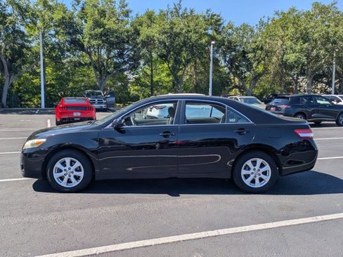 Used 2011 Toyota Camry LE w/ LE Extra-Value Pkg image 7