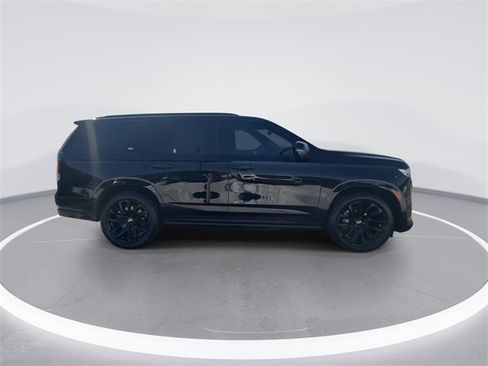 Used 2024 Cadillac Escalade Sport w/ LPO, ONYX Package image 9