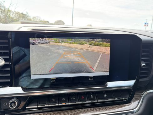 Used 2024 Chevrolet Silverado 1500 LT image 28