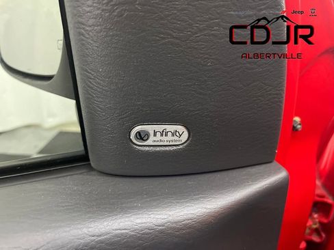 Used 2005 Dodge Ram 1500 Truck SRT10 image 16