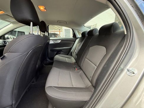 Certified 2023 Kia Forte LXS w/ LXS Technology Package FWD image 9