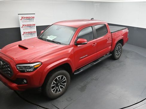 Used 2023 Toyota Tacoma TRD Sport AWD/4WD image 12