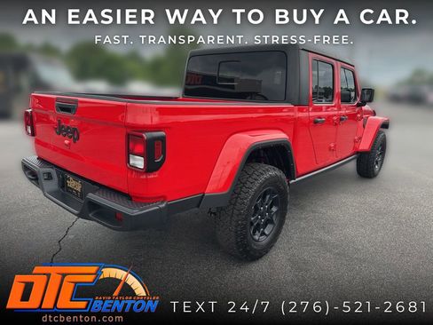 Used 2023 Jeep Gladiator Sport AWD/4WD image 3