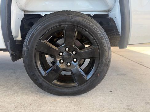 Used 2017 GMC Sierra 1500 4x4 Double Cab w/ Elevation Edition image 11