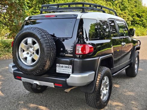 Used 2008 Toyota FJ Cruiser 4WD image 4
