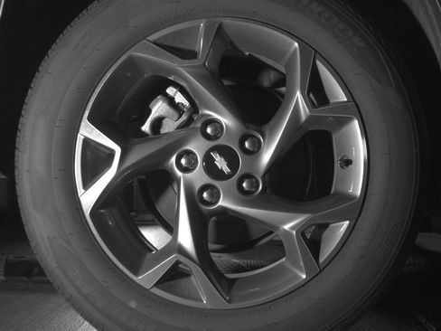 Used 2025 Chevrolet Trax LT w/ LT Convenience Package FWD image 15