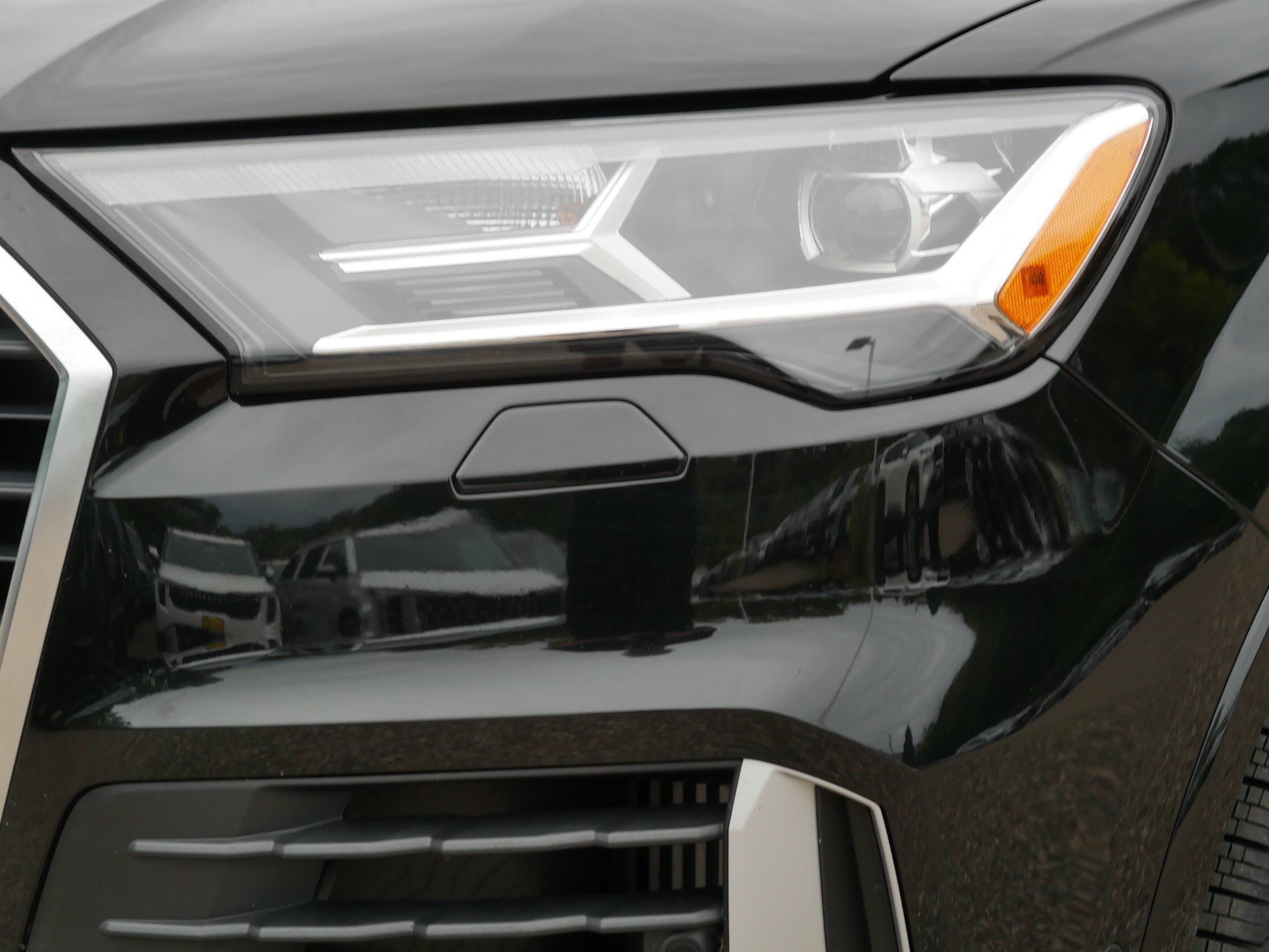 Used 2023 Audi Q7 3.0T Premium Plus AWD/4WD image 16