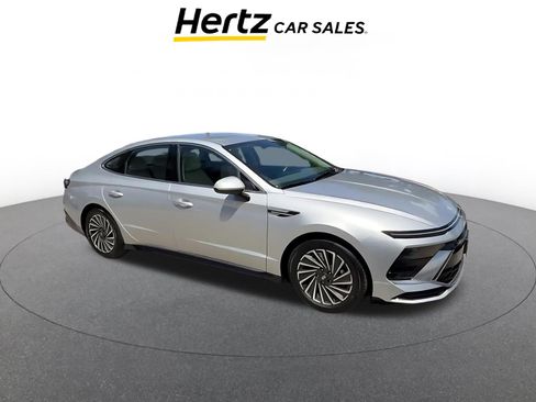 Used 2025 Hyundai Sonata SEL image 1