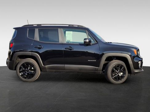 New 2023 Jeep Renegade Altitude image 4