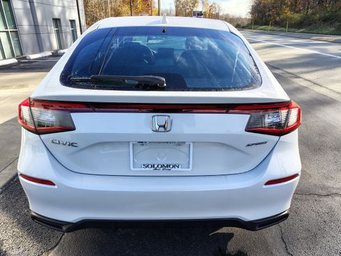 Used 2024 Honda Civic Sport image 8