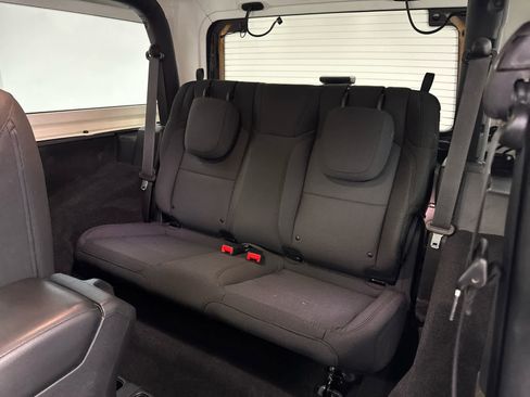 Used 2023 Jeep Wrangler Willys image 14