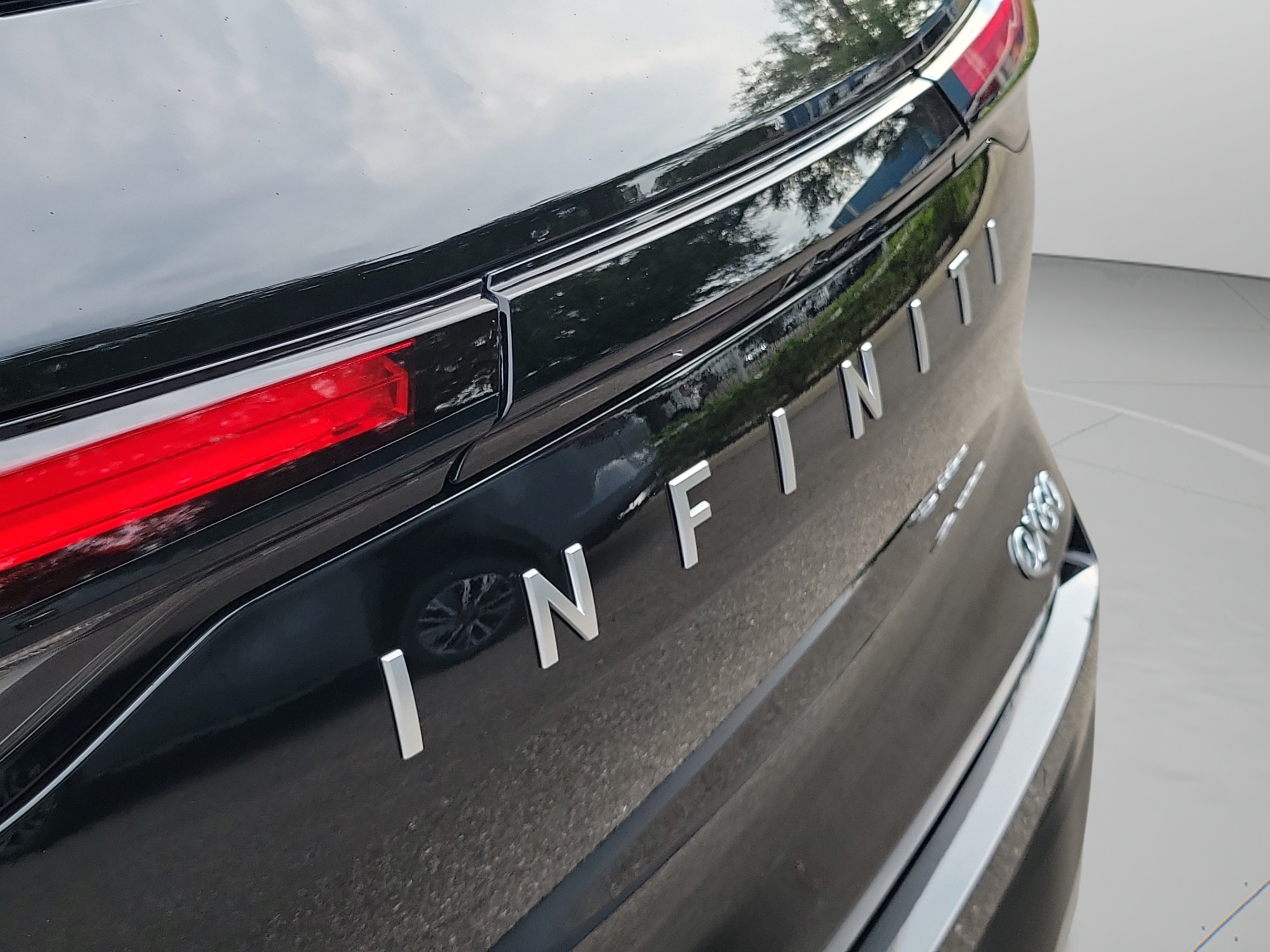 New 2027 INFINITI QX60 Luxe FWD image 23