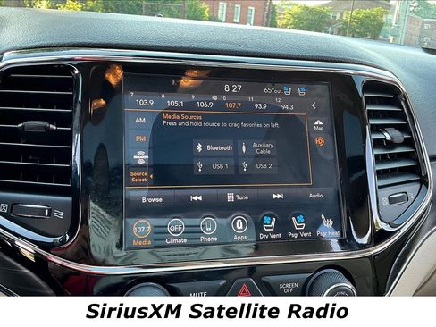 Used 2020 Jeep Grand Cherokee Limited w/ Luxury Group II AWD/4WD image 39