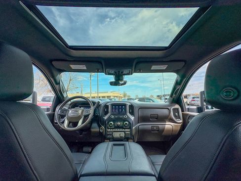 Used 2021 GMC Sierra 2500 Denali w/ Denali Ultimate Package image 25