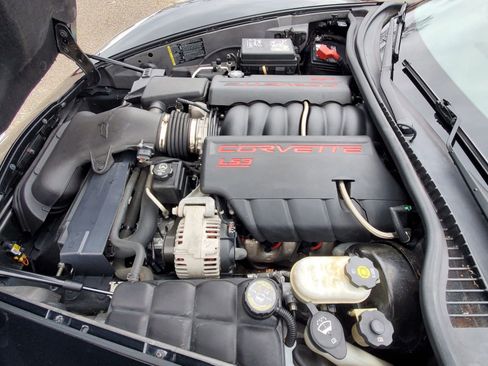 Used 2008 Chevrolet Corvette Coupe w/ Z51 Performance Package image 24