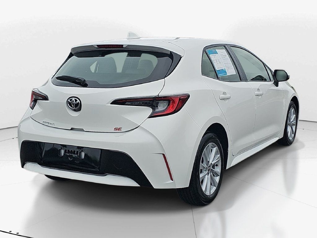 Used 2023 Toyota Corolla SE FWD image 6