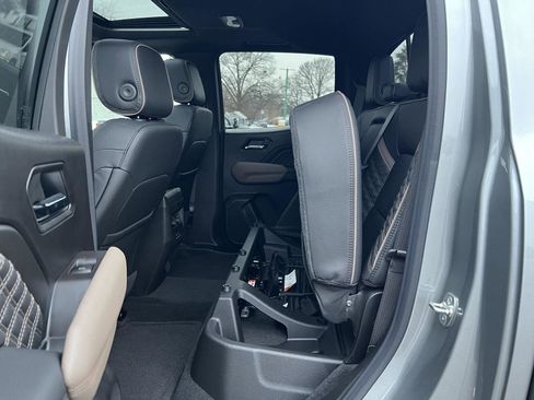 New 2026 GMC Canyon Denali image 47