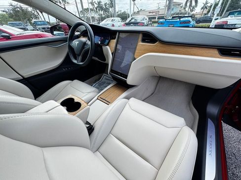 Used 2018 Tesla Model S 75D image 19
