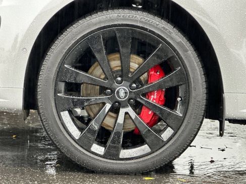Used 2025 Land Rover Range Rover Sport Dynamic SE image 13