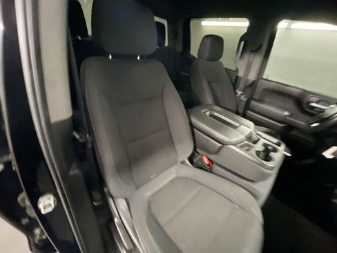 Used 2022 Chevrolet Silverado 1500 Custom Trail Boss w/ Safety Confidence Package image 24