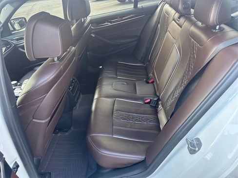 Used 2018 BMW 540i image 20