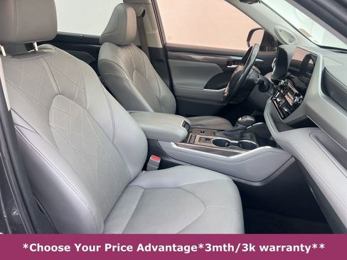 Used 2020 Toyota Highlander Platinum image 30