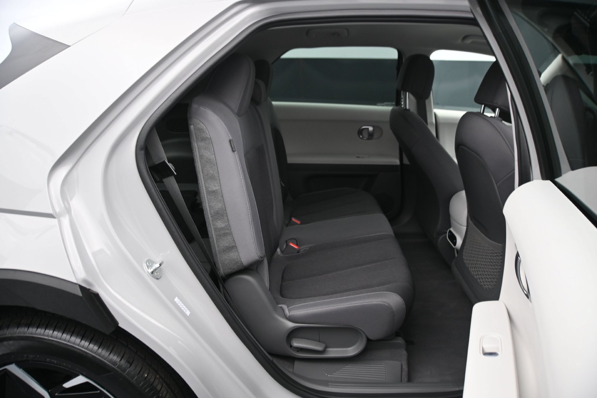 Certified 2024 Hyundai Ioniq 5 SEL AWD/4WD image 14