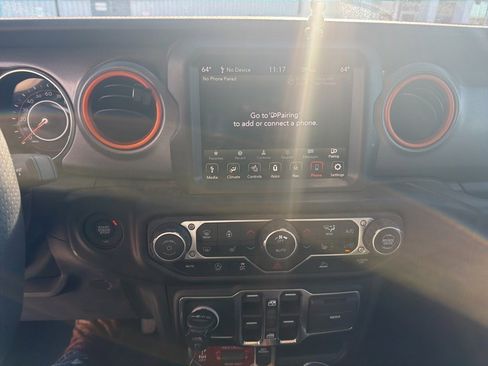 Used 2023 Jeep Gladiator Mojave w/ LED Lighting Group image 10