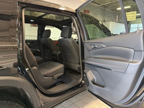 Used 2024 Chevrolet Traverse Z71 w/ Enhanced Driving Package image 26