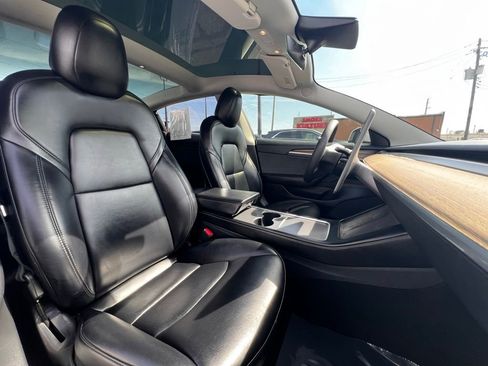 Used 2021 Tesla Model 3 Standard Range Plus image 26