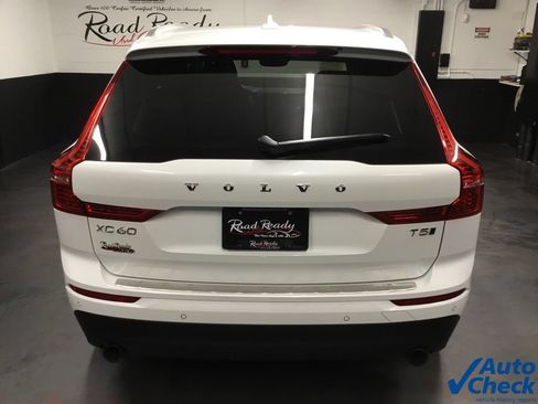 Used 2018 Volvo XC60 T5 Momentum w/ Vision Package AWD/4WD image 9