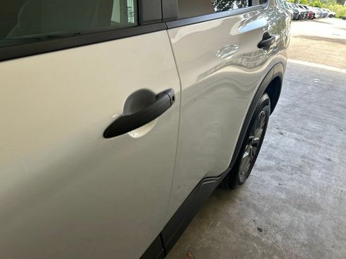 Used 2024 Nissan Rogue S FWD image 15