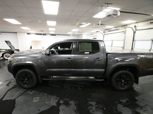 Certified 2023 Toyota Tacoma TRD Sport image 4