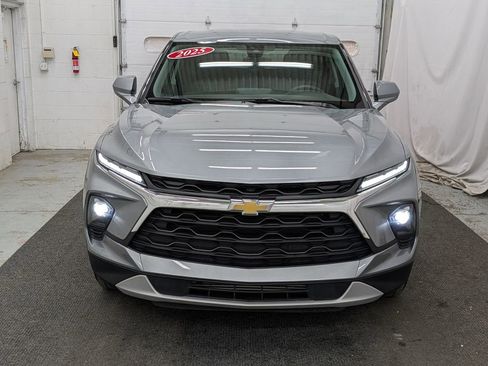 Used 2025 Chevrolet Blazer LT AWD/4WD image 16