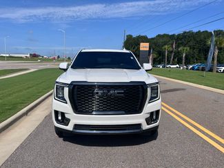 Used 2023 GMC Yukon XL Denali Ultimate AWD/4WD video 1