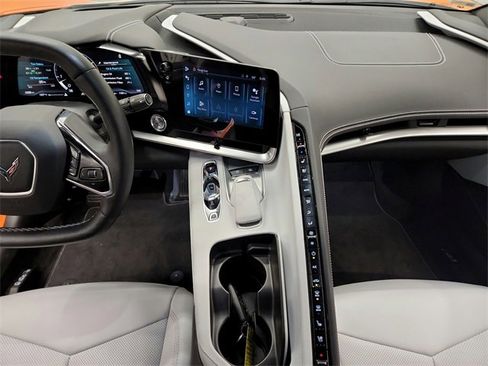 Used 2024 Chevrolet Corvette Stingray w/ Z51 Performance Package image 25