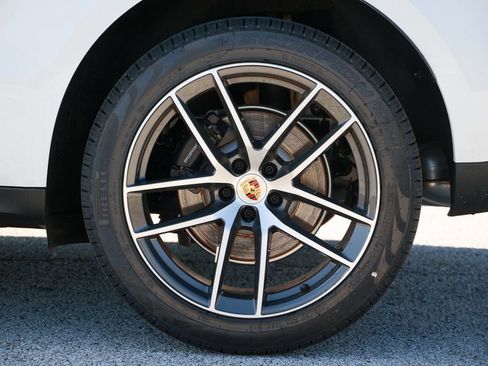 Used 2026 Porsche Macan AWD/4WD image 20