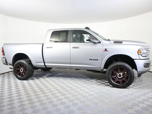 Used 2022 RAM 2500 Laramie w/ Night Edition AWD/4WD image 9