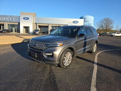 Used 2022 Ford Explorer Limited w/ Equipment Group 301A image 7