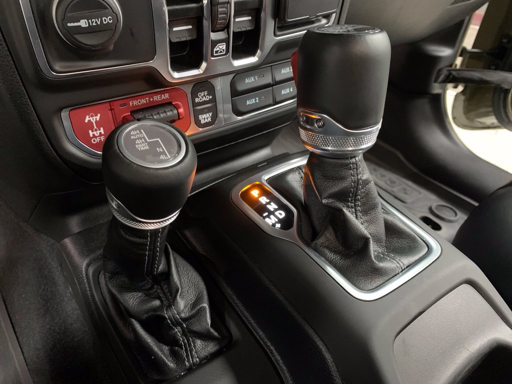 Certified 2025 Jeep Wrangler Unlimited Rubicon 392 AWD/4WD image 26