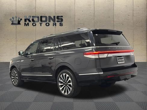 Used 2023 Lincoln Navigator L Reserve AWD/4WD image 6