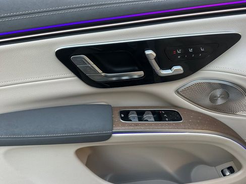 Certified 2023 Mercedes-Benz EQS 580 4MATIC SUV image 27