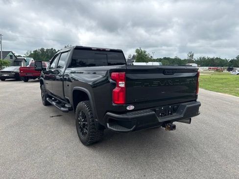 Used 2021 Chevrolet Silverado 2500 LTZ w/ LTZ Plus Package AWD/4WD image 3