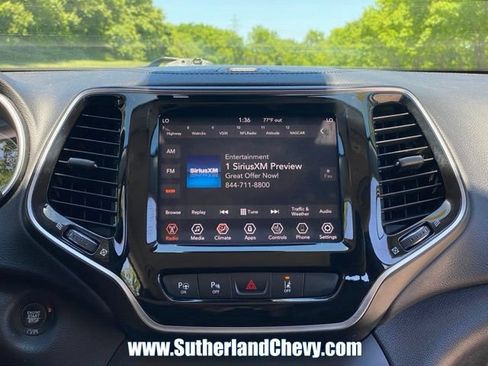 Used 2019 Jeep Cherokee Limited w/ Technology Group AWD/4WD image 25