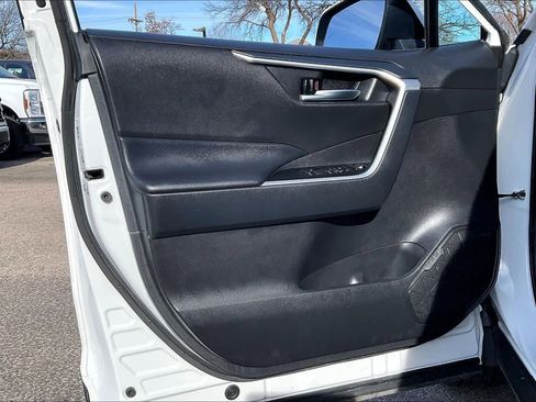 Used 2024 Toyota RAV4 XLE image 21