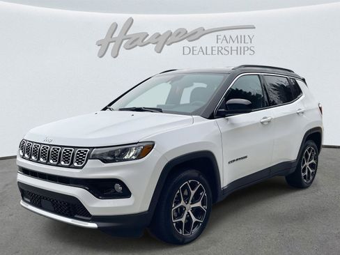 Used 2024 Jeep Compass Limited image 30