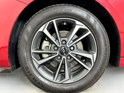 Used 2024 Kia Forte LXS image 11