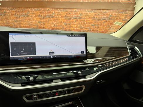 New 2026 BMW X7 xDrive40i image 17