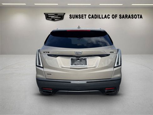Certified 2022 Cadillac XT5 Sportv w/ Technology Package AWD/4WD image 4