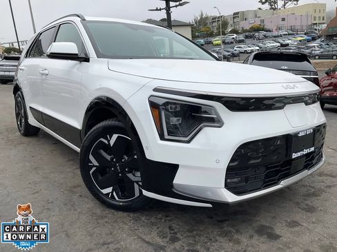 Used 2023 Kia Niro Wave FWD image 1